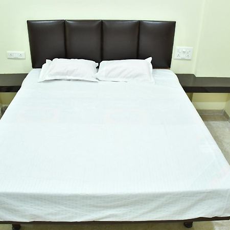 Hotel Kalika Residency Akalkot Εξωτερικό φωτογραφία
