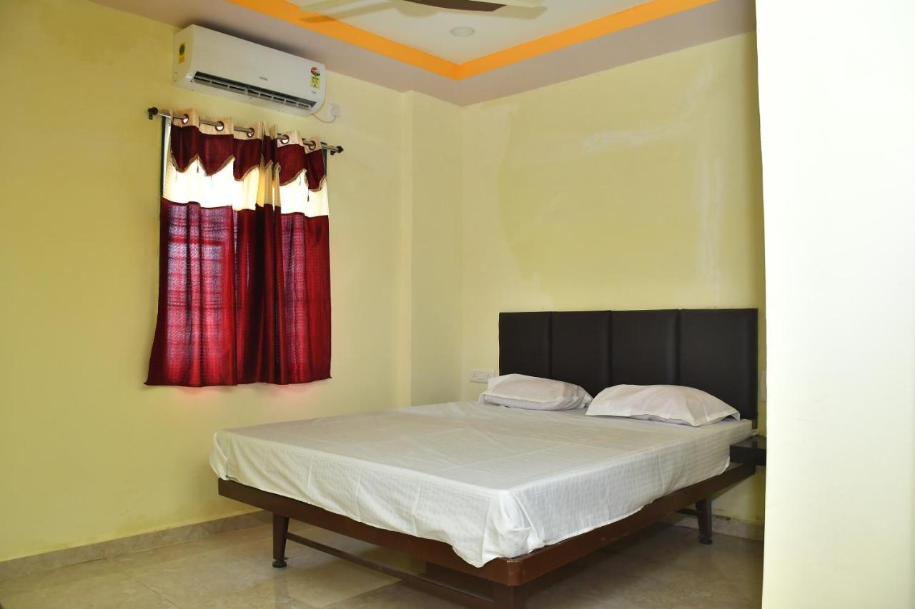 Hotel Kalika Residency Akalkot Εξωτερικό φωτογραφία