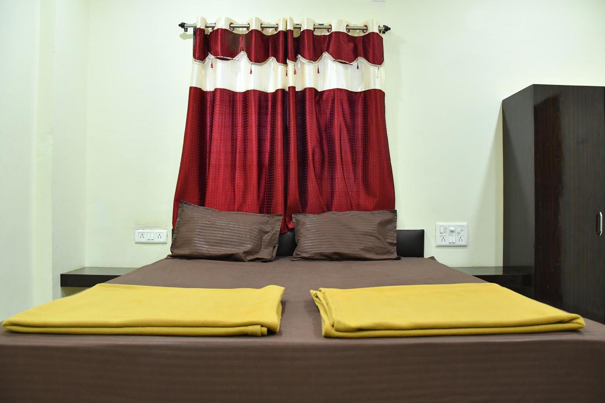 Hotel Kalika Residency Akalkot Εξωτερικό φωτογραφία